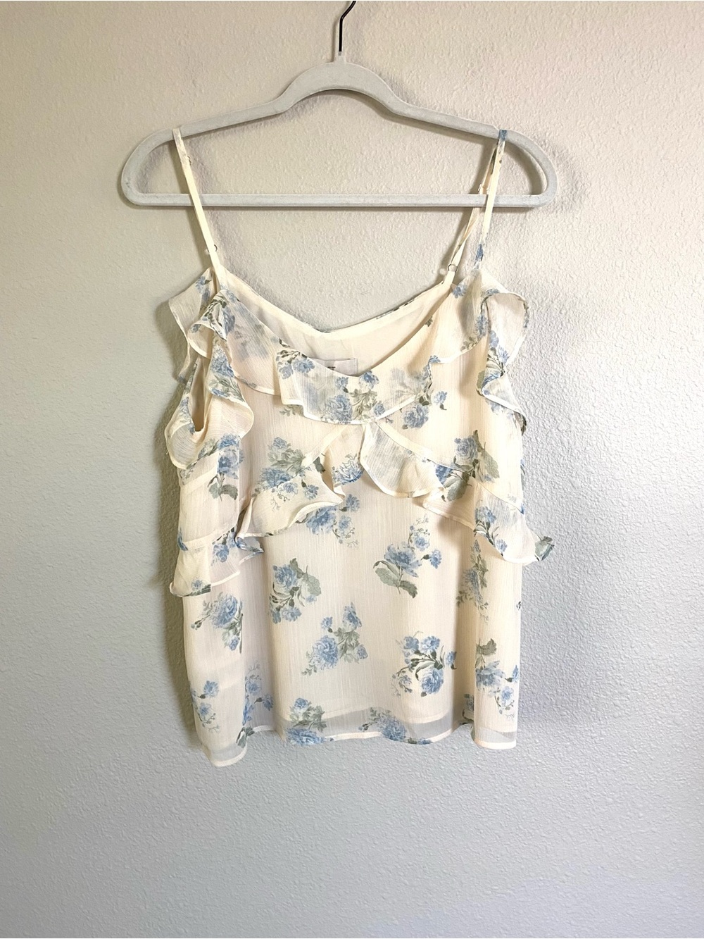 NWT, Loft Floral Ruffle Camisole Tank Top - Cream with Blue Floral